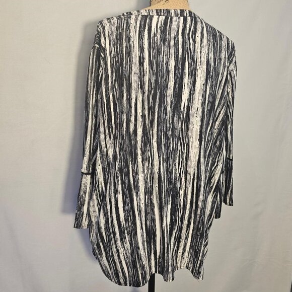Gloria Vanderbilt Womens 3/4 sleeve Balck & White Blouse Size 3X - Picture 3 of 6
